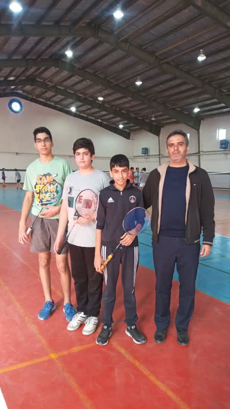 درخشش در  مسابقات بدمینتون ناحیه ۲